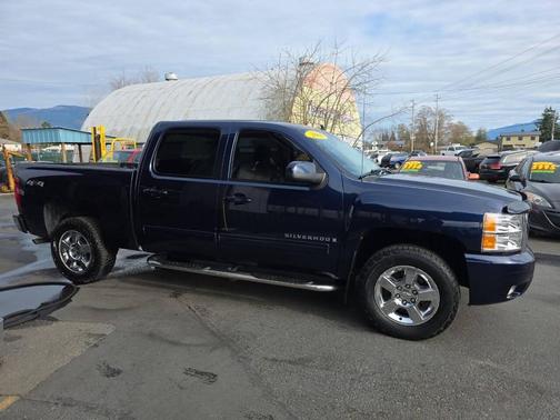 2009 Chevrolet Silverado 1500 LTZ Crew Cab