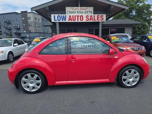 Red 2001 Volkswagen New Beetle GLX