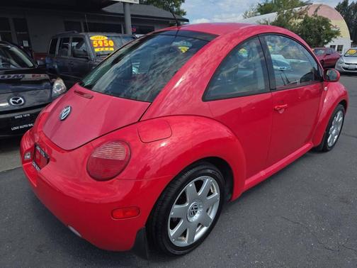Red 2001 Volkswagen New Beetle GLX
