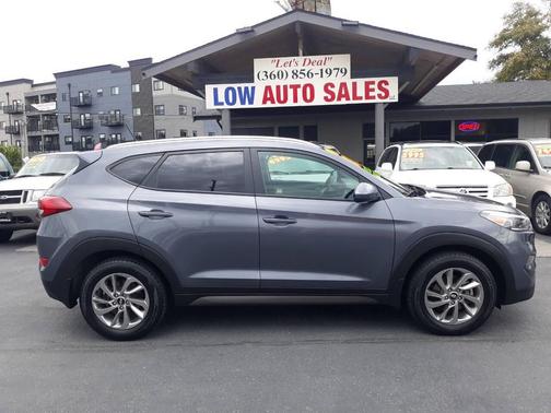 2016 Hyundai TUCSON SE