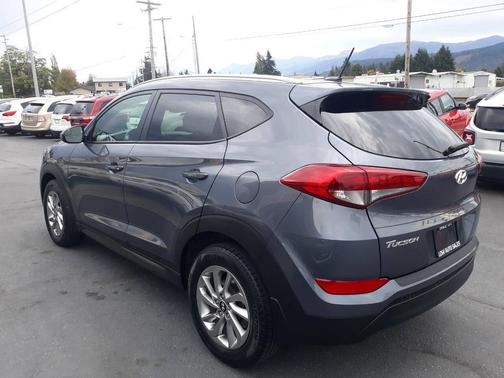 2016 Hyundai TUCSON SE