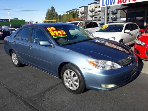 2004 Toyota Camry XLE