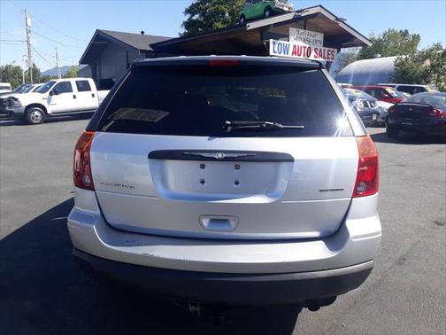 2005 Chrysler Pacifica Base