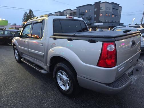2002 Ford Explorer Sport Trac Base