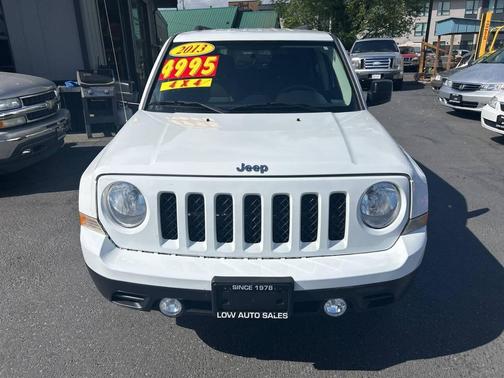 White 2013 Jeep Patriot Sport