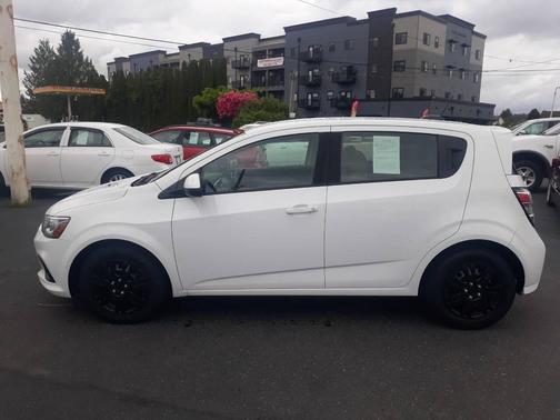 2017 Chevrolet Sonic LT