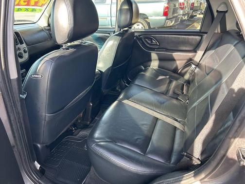 2004 Ford Escape Limited