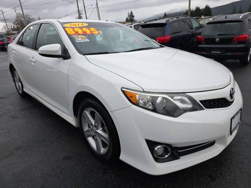 2014 Toyota Camry SE