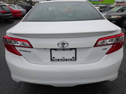 2014 Toyota Camry SE