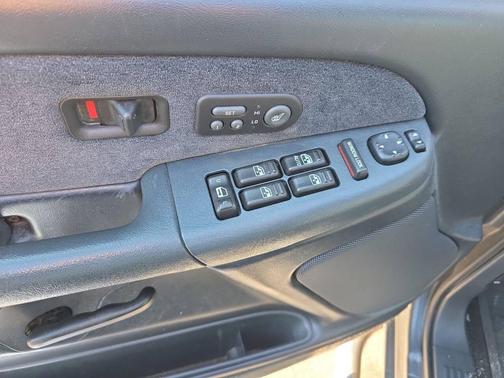 2002 Chevrolet Silverado 2500 LT H/D Crew Cab