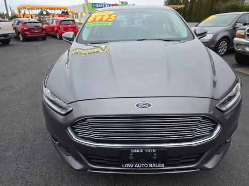 2013 Ford Fusion SE