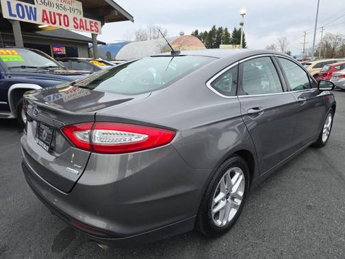 2013 Ford Fusion SE