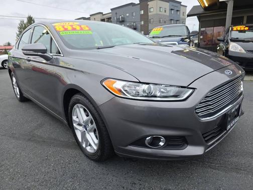 2013 Ford Fusion SE