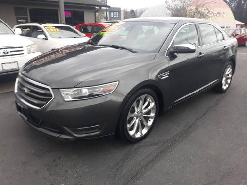 2017 Ford Taurus Limited AWD 4dr Sedan
