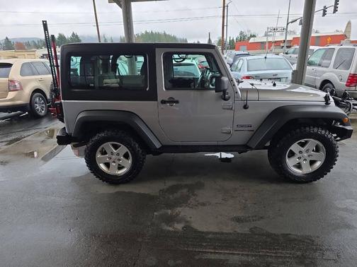Gray 2018 Jeep Wrangler JK Sport