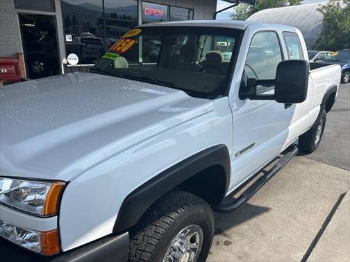 2006 Chevrolet Silverado 2500 LS H/D Extended Cab