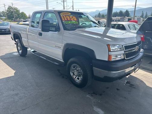 2006 Chevrolet Silverado 2500 LS H/D Extended Cab