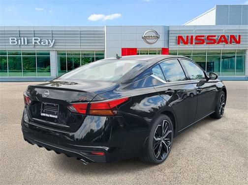 2025 Nissan Altima SR FWD