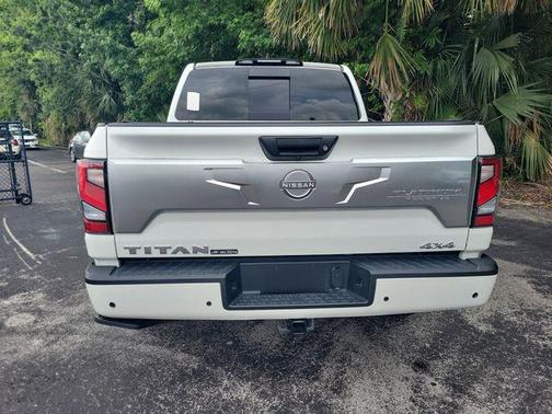 Pearl White Tricoat 2024 Nissan Titan Platinum Reserve