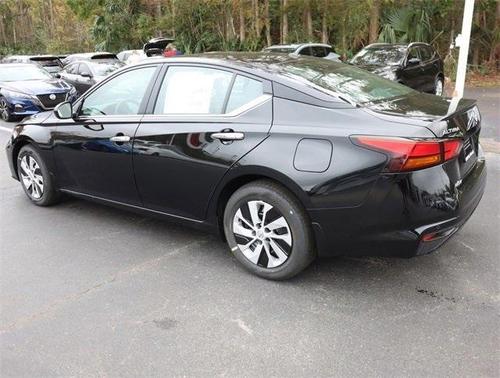 2025 Nissan Altima S FWD