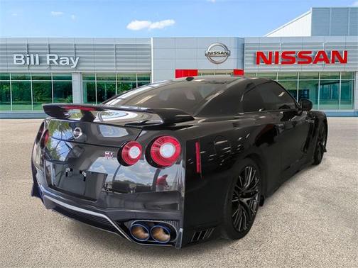 2020 Nissan GT-R Premium Dual-clutch 6-Speed Transmission