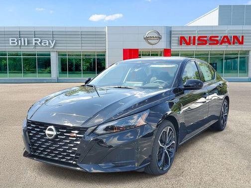 Super Black 2026 Nissan Altima SR FWD