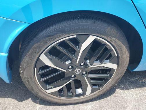 Blue Metallic 2025 Nissan Versa 1.6 S