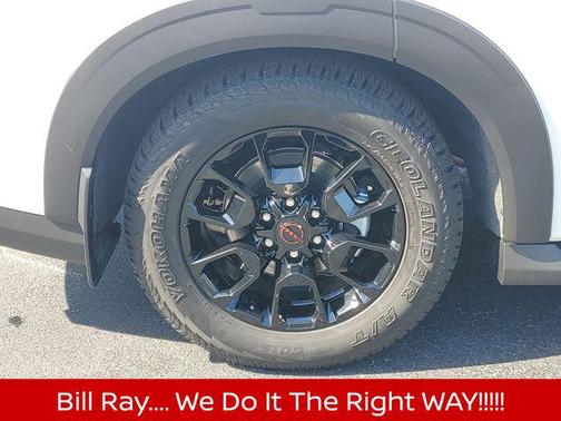 Aspen White Tricoat 2025 Nissan Armada PRO-4X 4WD