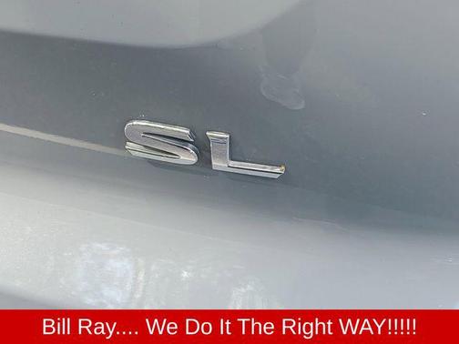 2022 Nissan Pathfinder SL 2WD