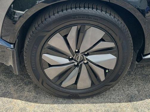 Gun Metallic 2024 Nissan ARIYA EVOLVE+