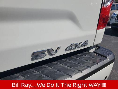 Glacier White 2024 Nissan Titan XD SV