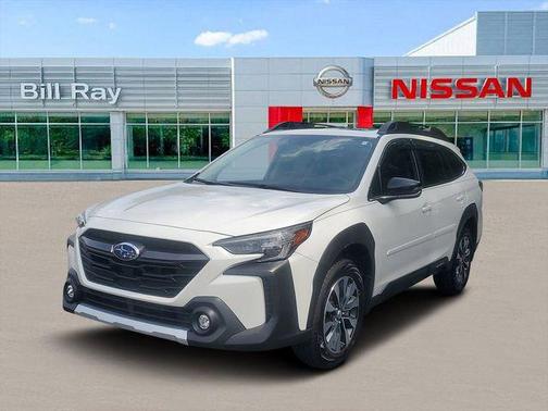 Crystal White Pearl 2025 Subaru Outback Limited
