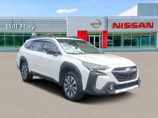Crystal White Pearl 2025 Subaru Outback Limited