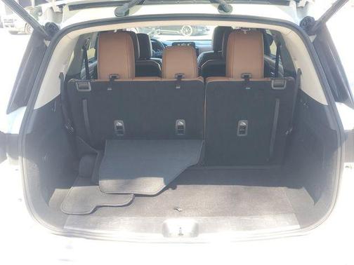 2023 Nissan Pathfinder Platinum 4WD