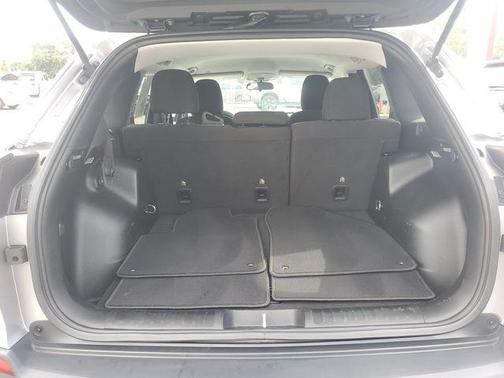 Billet Silver Metallic Clearcoat 2019 Jeep Cherokee Latitude