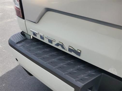 2024 Nissan Titan Platinum Reserve