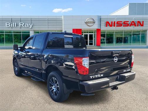 2024 Nissan Titan SV