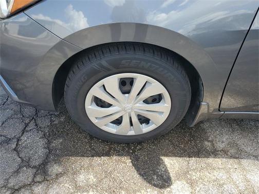 2021 Nissan Versa 1.6 S