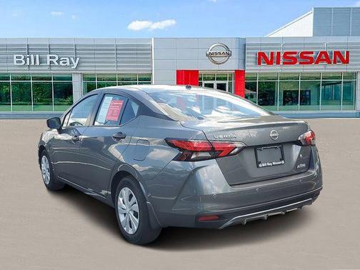 Gun Metallic 2025 Nissan Versa 1.6 S