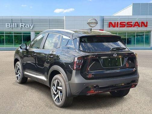 Super Black 2026 Nissan Kicks SV
