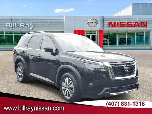 Super Black 2025 Nissan Pathfinder SL 4WD