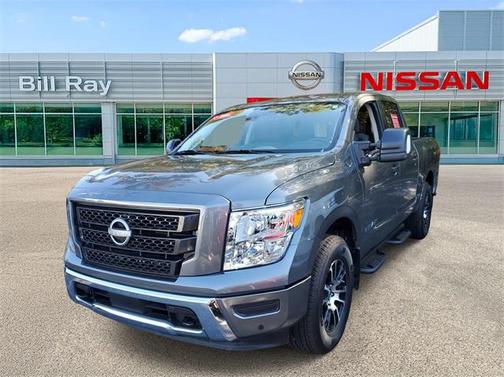 2024 Nissan Titan SV