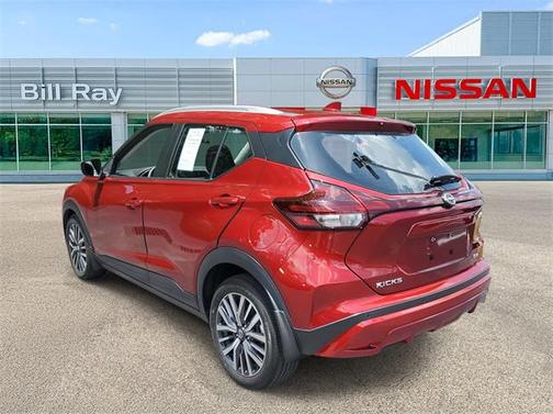 2022 Nissan Kicks SV