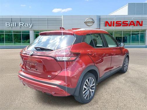 2022 Nissan Kicks SV