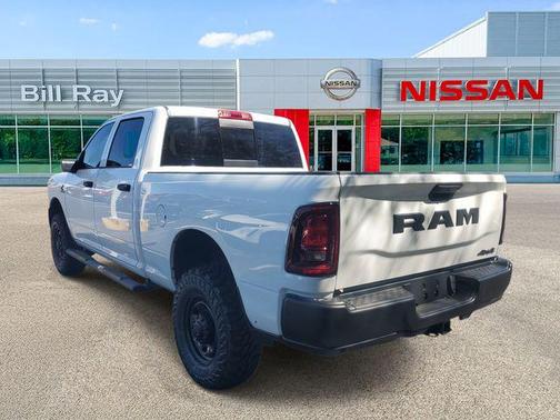 2025 RAM 2500 Tradesman Crew Cab 4x4 6'4' Box