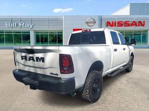 2025 RAM 2500 Tradesman Crew Cab 4x4 6'4' Box