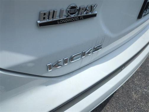 2025 Nissan Kicks S