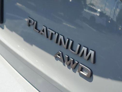 Boulder Gray Pearl/Super Black 2026 Nissan Rogue Platinum