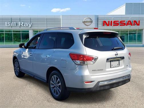 2016 Nissan Pathfinder S