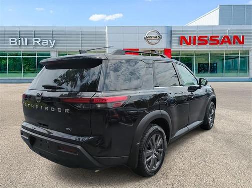 2022 Nissan Pathfinder SV 2WD